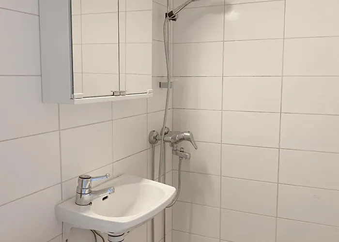 Wooden House With Shared Garden Apartamento Helsínquia