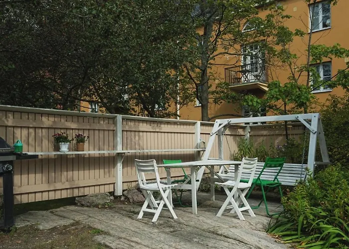 Wooden House With Shared Garden *