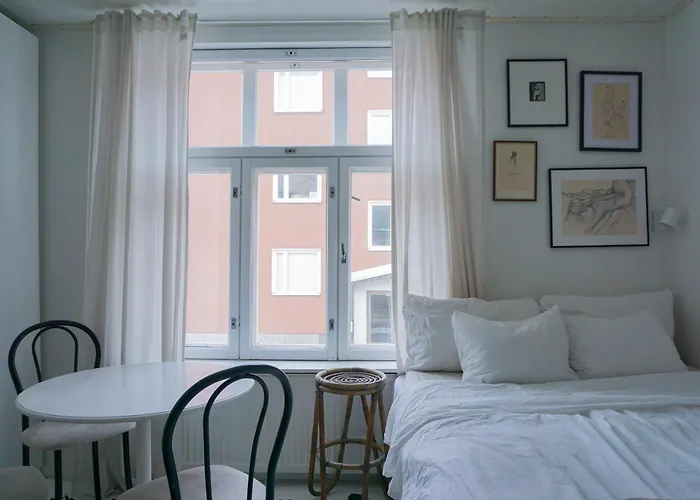 Wooden House With Shared Garden Apartamento Helsínquia