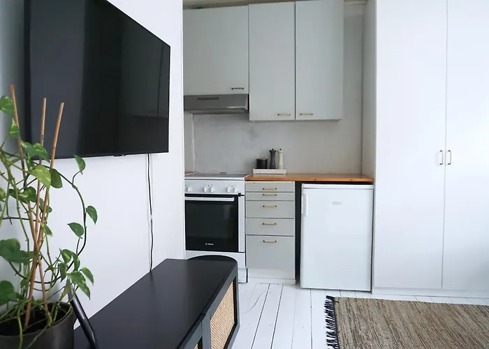 Wooden House With Shared Garden Helsínquia